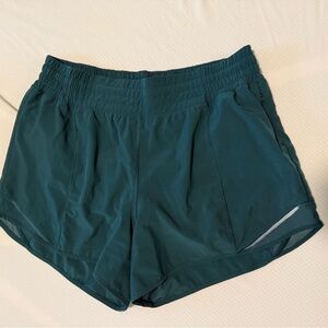 Lululemon Hotty Hot High Rise lined short 4”